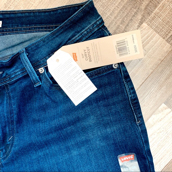 Levi Curvy Bootcut Denim - Picture 3 of 5